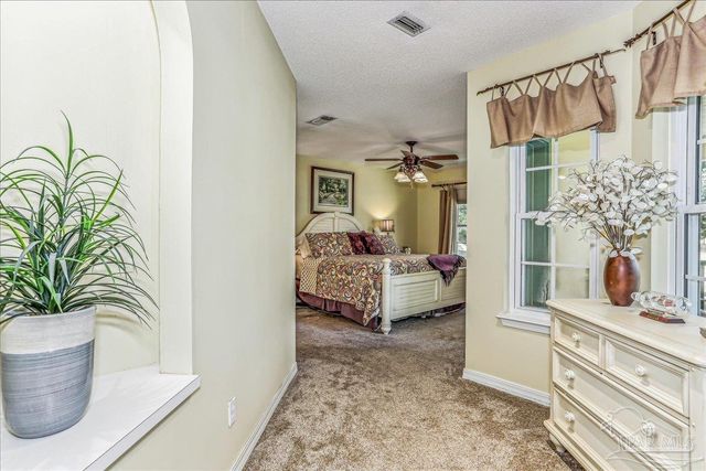 5101 High Pointe Dr, Pensacola, FL 32505