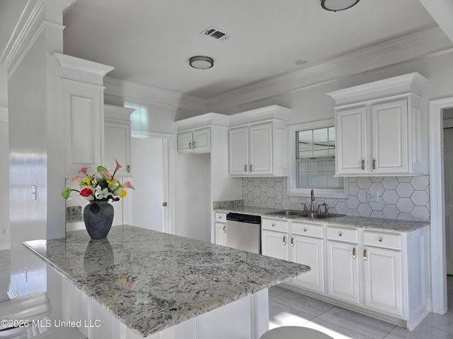 500 Mimosa Lane, Gulfport, MS 39507