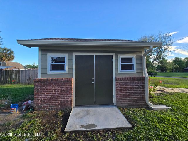 500 Mimosa Lane, Gulfport, MS 39507