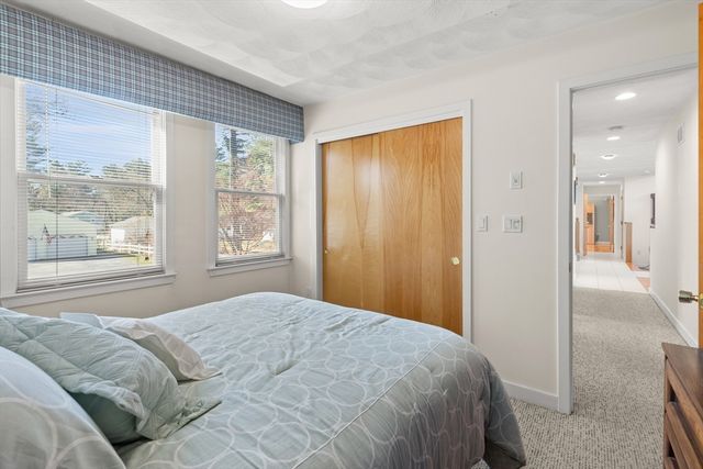 12 Lincoln Road, Billerica, MA 01821