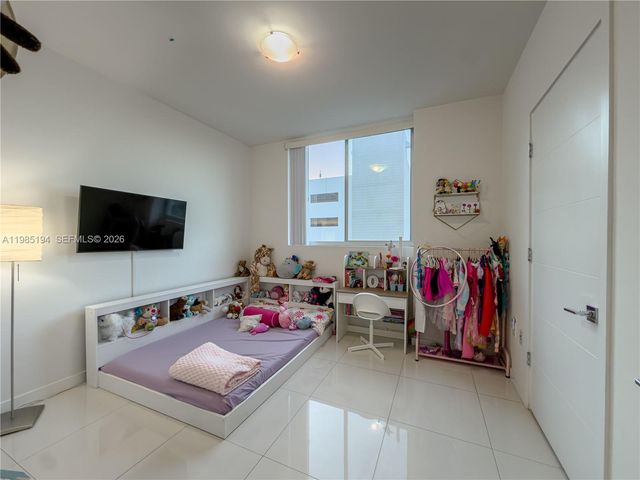 7825 NW 107th Ave 301, Doral, FL 33178