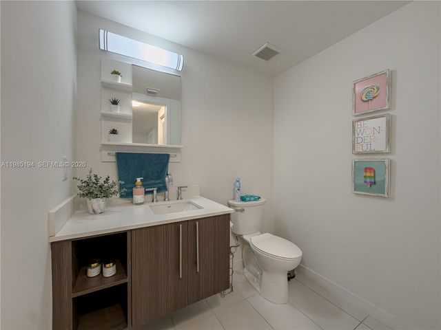 7825 NW 107th Ave 301, Doral, FL 33178