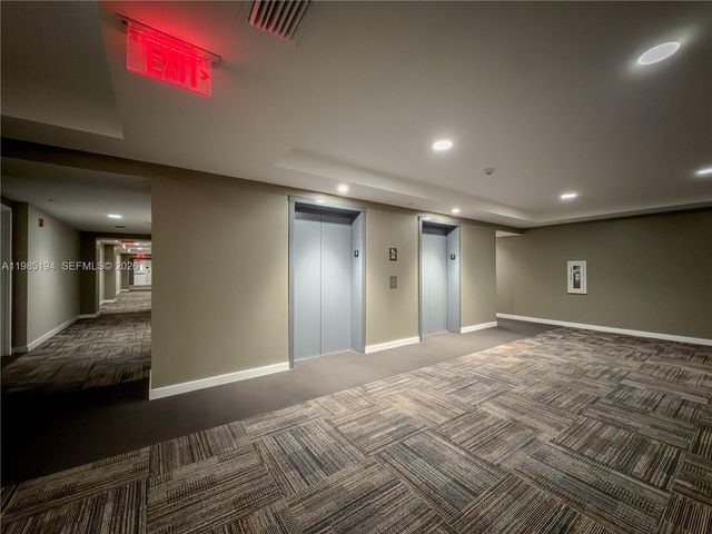 7825 NW 107th Ave 301, Doral, FL 33178