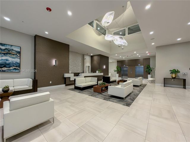 7825 NW 107th Ave 301, Doral, FL 33178