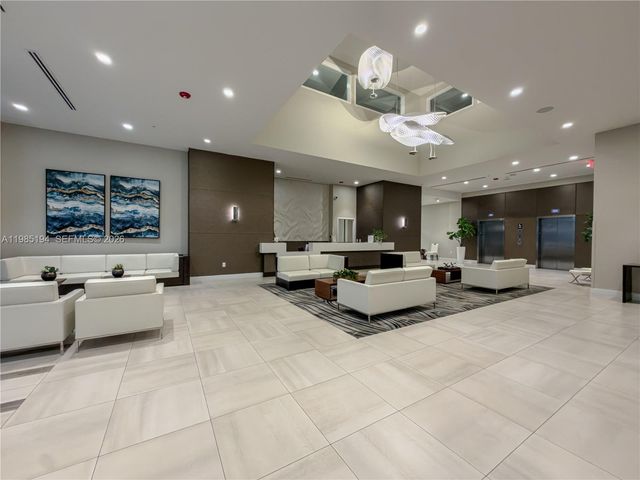 7825 NW 107th Ave 301, Doral, FL 33178
