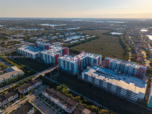 7825 NW 107th Ave 301, Doral, FL 33178