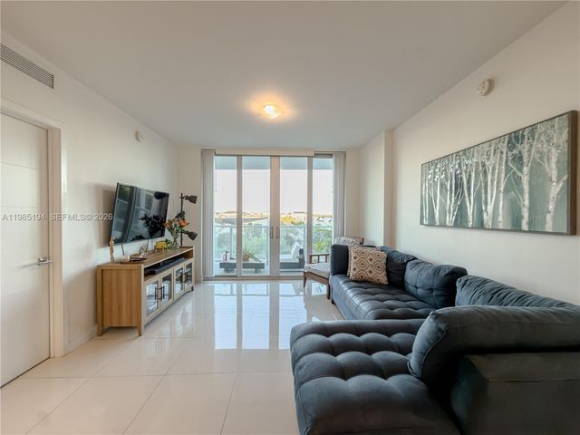 7825 NW 107th Ave 301, Doral, FL 33178