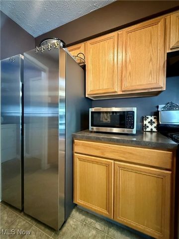 105 Mallard Point Drive, Coventry, OH 44319