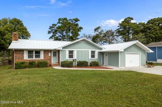 312 Rollingwood Drive, Newport, NC 28570