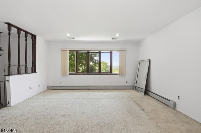 2 Grey Terrace, Woodland Park, NJ 07424