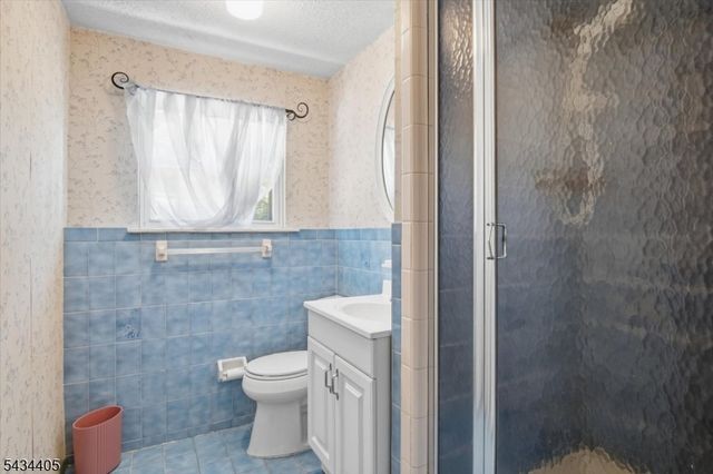 2 Grey Terrace, Woodland Park, NJ 07424