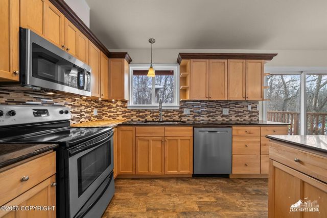 4350 Edinburgh Drive, Anchorage, AK 99502