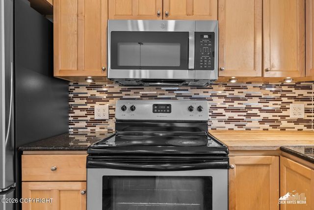 4350 Edinburgh Drive, Anchorage, AK 99502