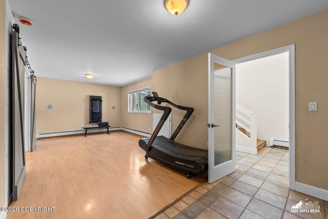 4350 Edinburgh Drive, Anchorage, AK 99502