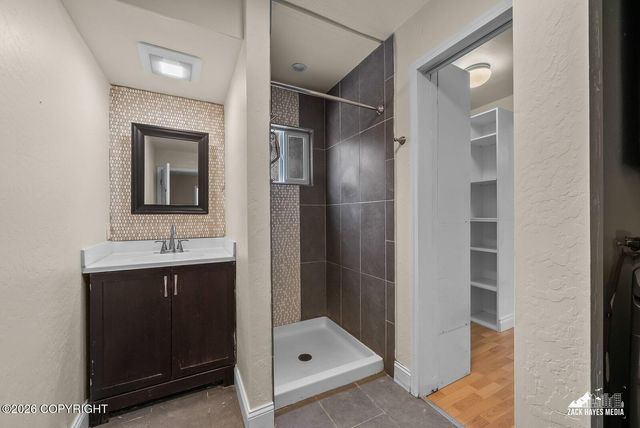 4350 Edinburgh Drive, Anchorage, AK 99502