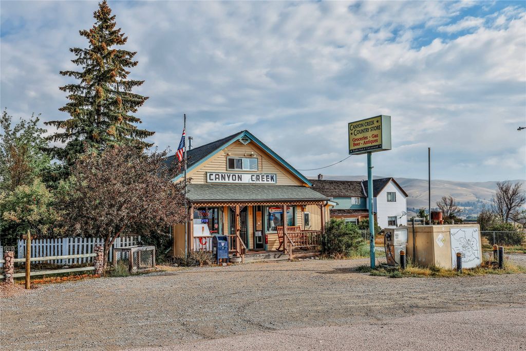 8703 Lincoln Road W, Canyon Creek, MT 59633