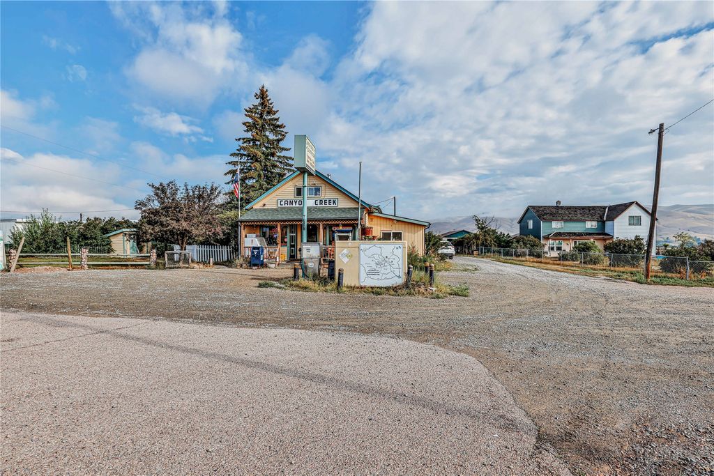 8703 Lincoln Road W, Canyon Creek, MT 59633 photo 6
