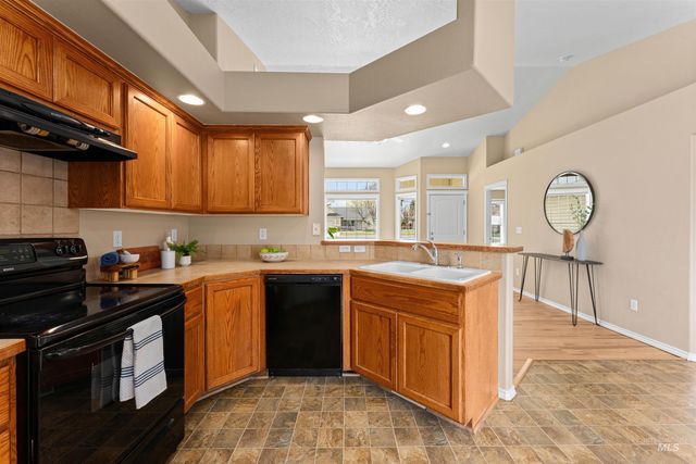 3923 Chatham Court, Caldwell, ID 83607