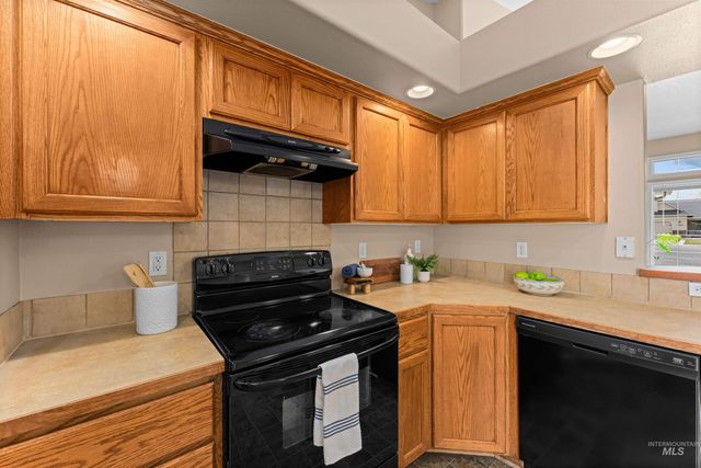 3923 Chatham Court, Caldwell, ID 83607