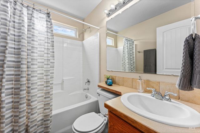 3923 Chatham Court, Caldwell, ID 83607