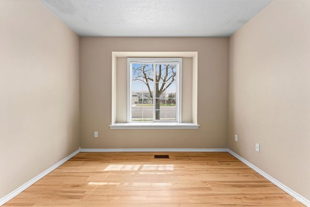 3923 Chatham Court, Caldwell, ID 83607