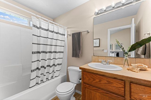 3923 Chatham Court, Caldwell, ID 83607