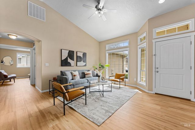 3923 Chatham Court, Caldwell, ID 83607