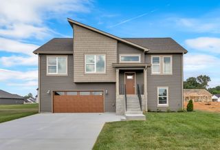211 Donegal Dr, Clarksville, TN 37042