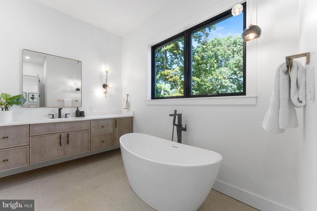 6411 CRANE TER, Bethesda, MD 20817