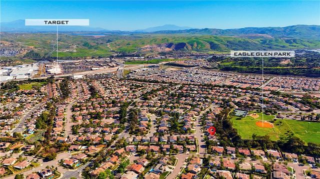 1916 Olympia Fields, Corona, CA 92883