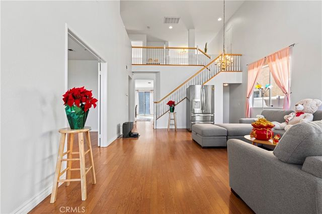 1916 Olympia Fields, Corona, CA 92883