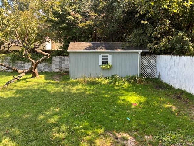 4 Carston Street W, Selden, NY 11784
