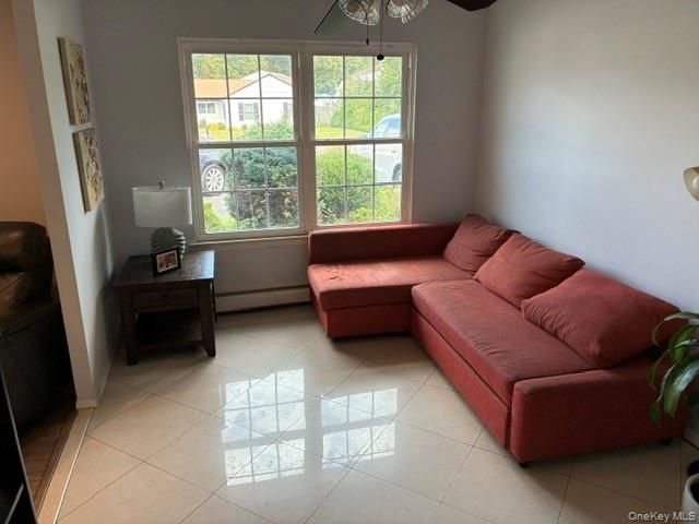 4 Carston Street W, Selden, NY 11784