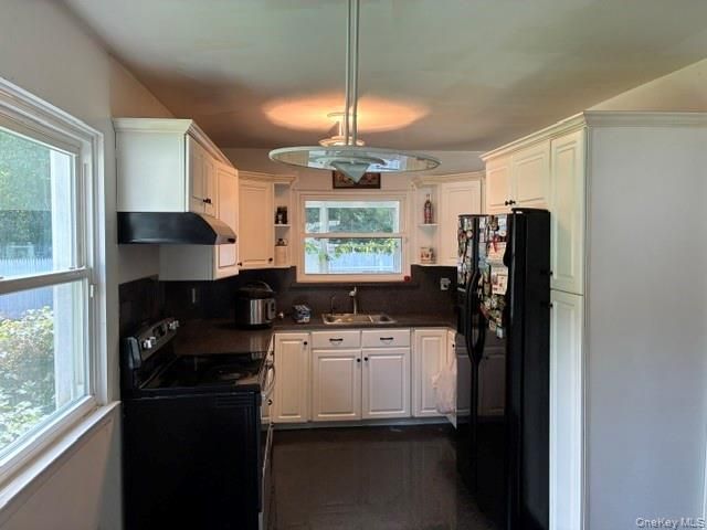4 Carston Street W, Selden, NY 11784