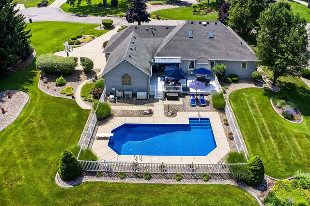 51111 Stratford Court, Elkhart, IN 46514