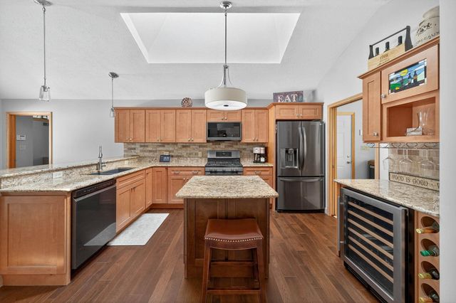 51111 Stratford Court, Elkhart, IN 46514