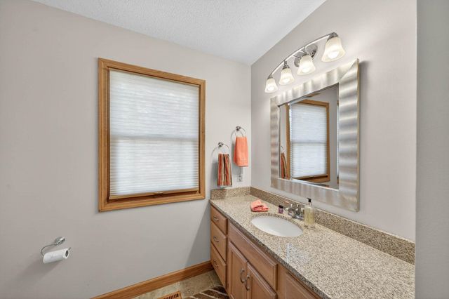 51111 Stratford Court, Elkhart, IN 46514