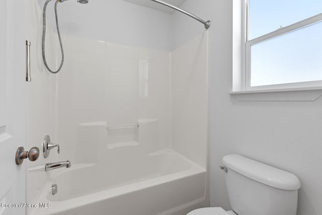 7804 N LEVERETT CT, Coeur D'alene, ID 83815