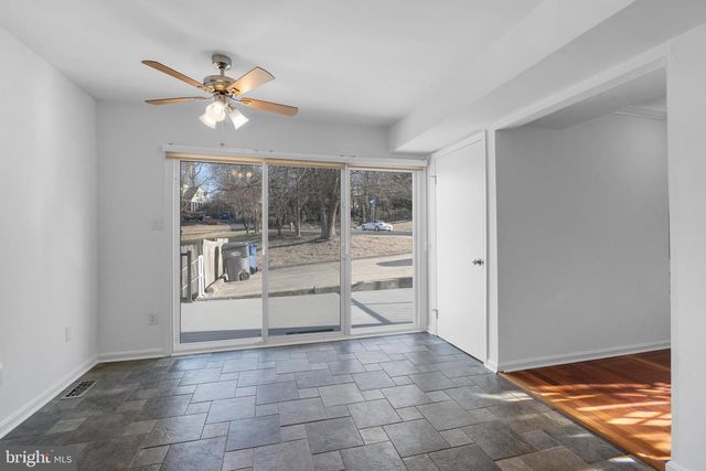2636 E SIDE DR, Alexandria, VA 22306