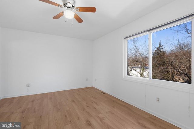2636 E SIDE DR, Alexandria, VA 22306