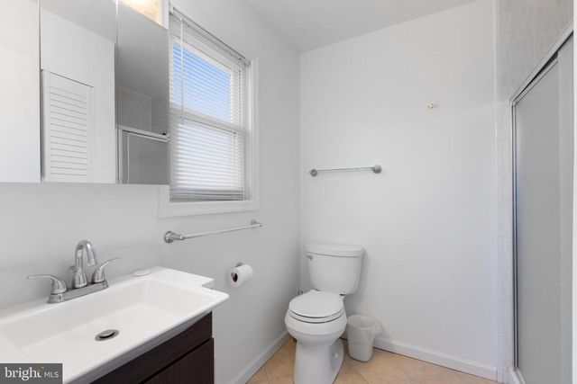 2636 E SIDE DR, Alexandria, VA 22306