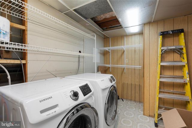 2636 E SIDE DR, Alexandria, VA 22306