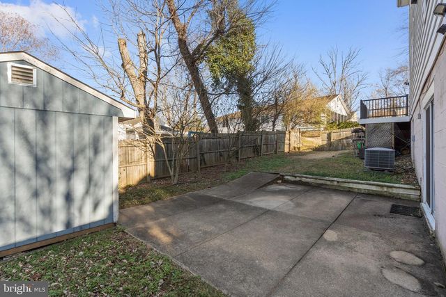 2636 E SIDE DR, Alexandria, VA 22306