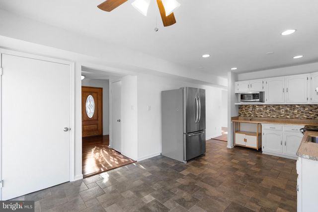 2636 E SIDE DR, Alexandria, VA 22306