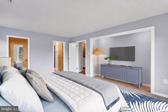 9829 LINE FENCE RD, Hayes, VA 23072