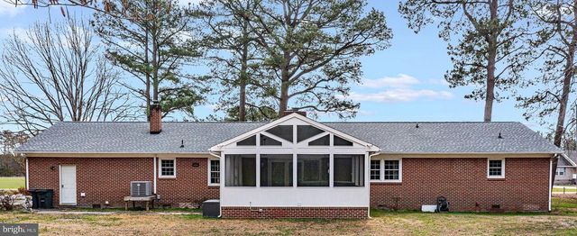 9829 LINE FENCE RD, Hayes, VA 23072