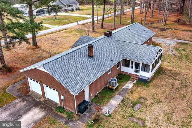 9829 LINE FENCE RD, Hayes, VA 23072