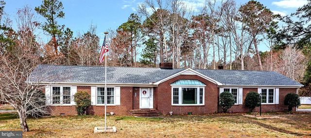 9829 LINE FENCE RD, Hayes, VA 23072