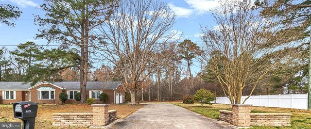 9829 LINE FENCE RD, Hayes, VA 23072