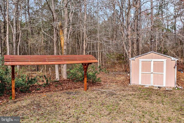 9829 LINE FENCE RD, Hayes, VA 23072